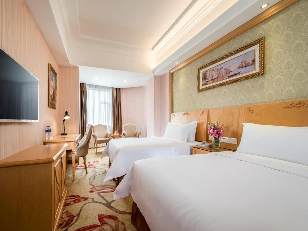 Vienna 3 Best Hotel Guangzhou Guangzhou Tower Exteriör bild